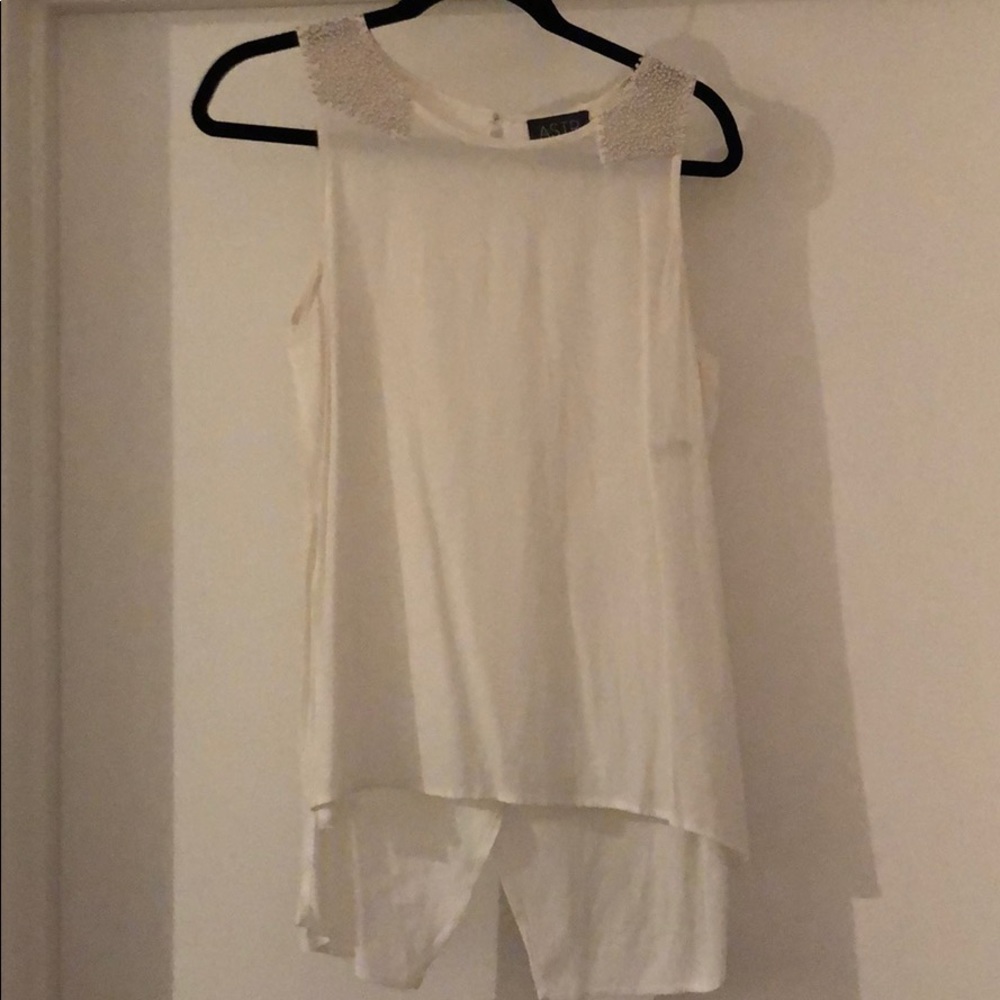 White open back too